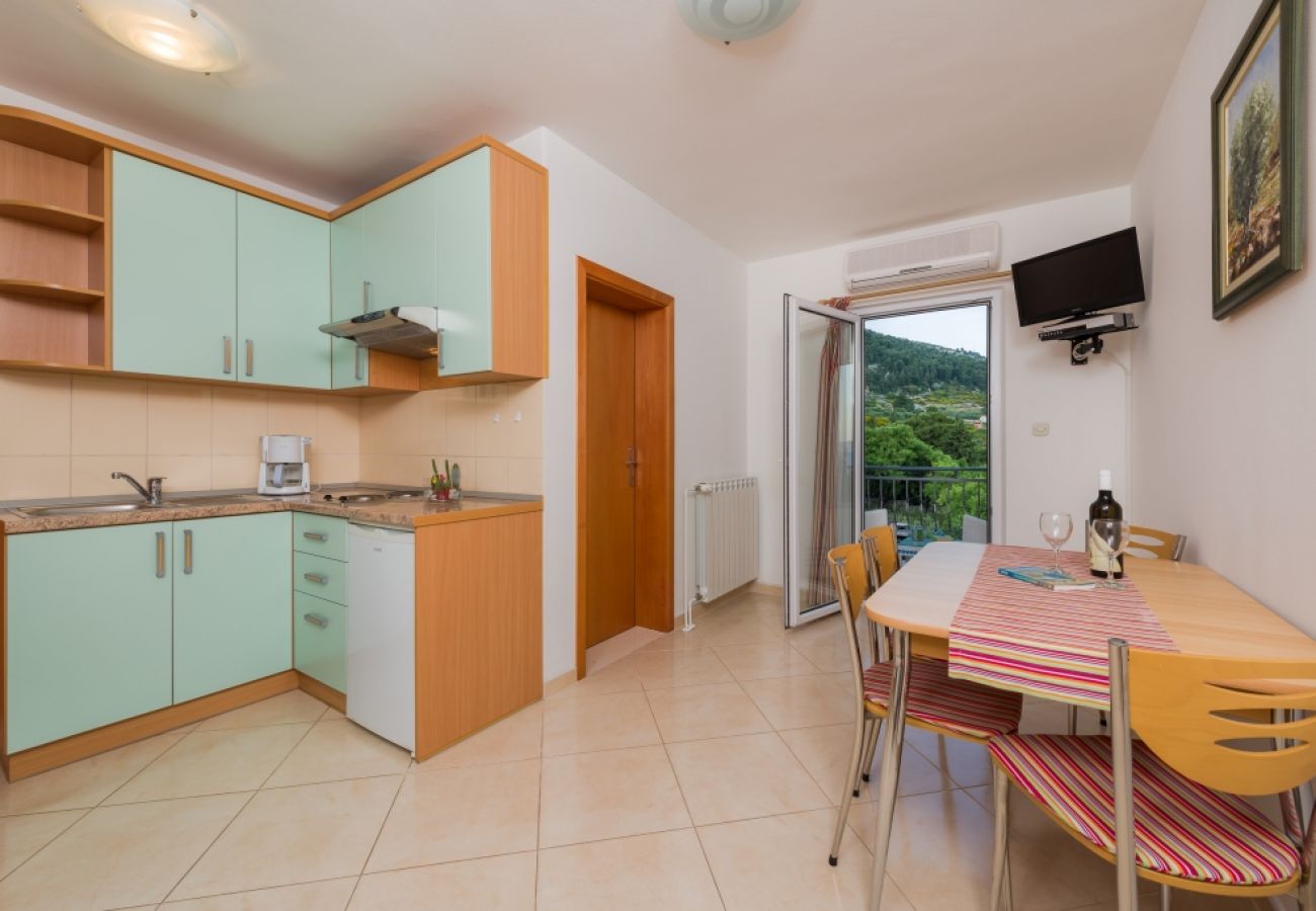 Appartement à Bol - Appartement dans Bol avec vue mer, Balcon, Climatisation, WIFI (156-5)