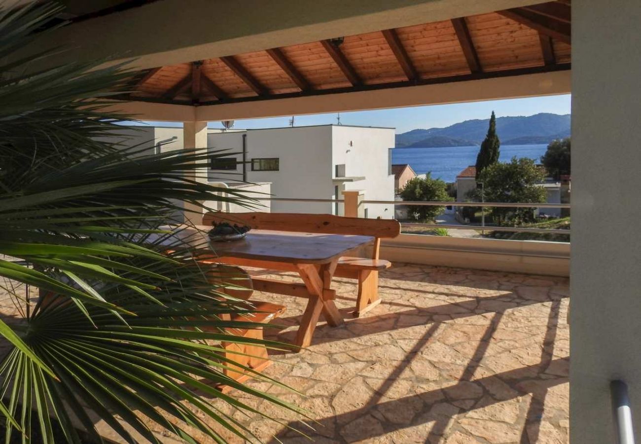 Maison à Viganj - Maison de vacances dans Viganj avec vue mer, terrasse, Climatisation, WIFI (160-1)