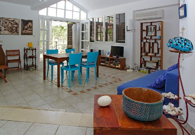 Maison à Vela Luka - Maison de vacances dans Tri Porte (Potirna) avec vue mer, terrasse, Climatisation, WIFI (166-1) Maison à Vela Luka - Maison de vacances dans Tri Porte (Potirna) avec vue mer, terrasse, Climatisation, WIFI (166-1)