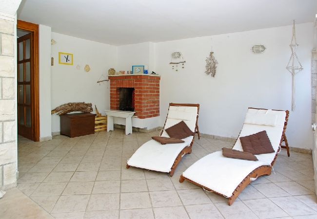 Maison à Vela Luka - Maison de vacances dans Tri Porte (Potirna) avec vue mer, terrasse, Climatisation, WIFI (166-1) Maison à Vela Luka - Maison de vacances dans Tri Porte (Potirna) avec vue mer, terrasse, Climatisation, WIFI (166-1)