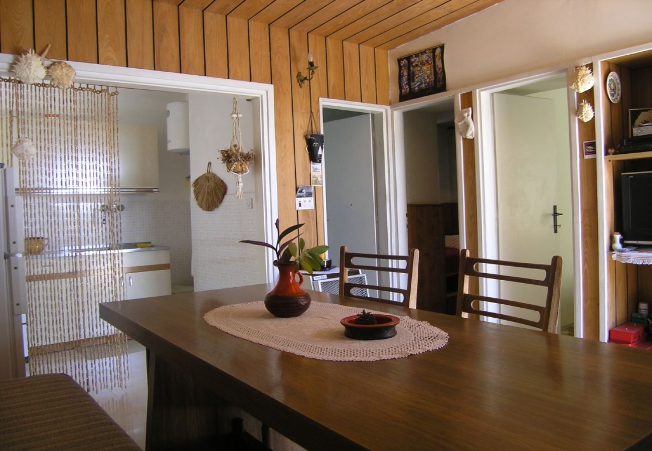 Appartement à Pisak - Appartement dans Pisak avec vue mer, terrasse, Climatisation, WIFI (196-1)