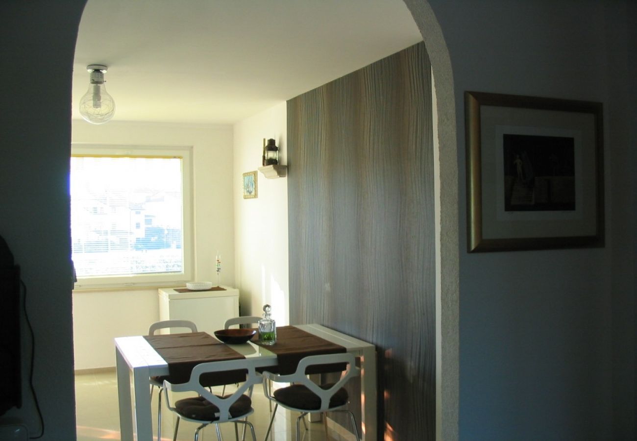 Appartement à Fažana - Appartement dans Fažana avec vue mer, Balcon, Climatisation, WIFI (227-1)