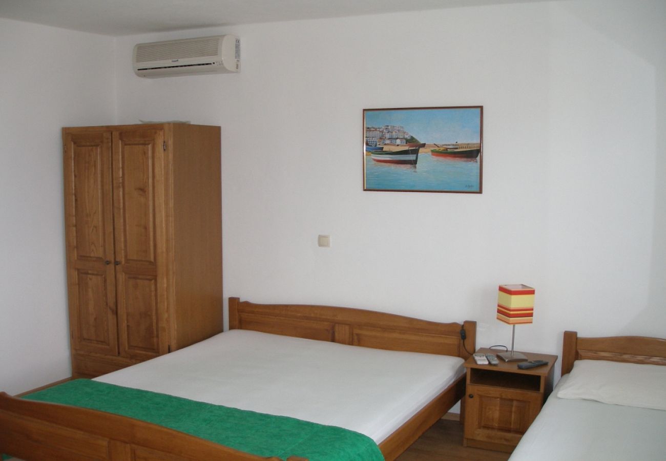 Appartement à Duce - Appartement dans Duće avec vue mer, Balcon, Climatisation (239-2)