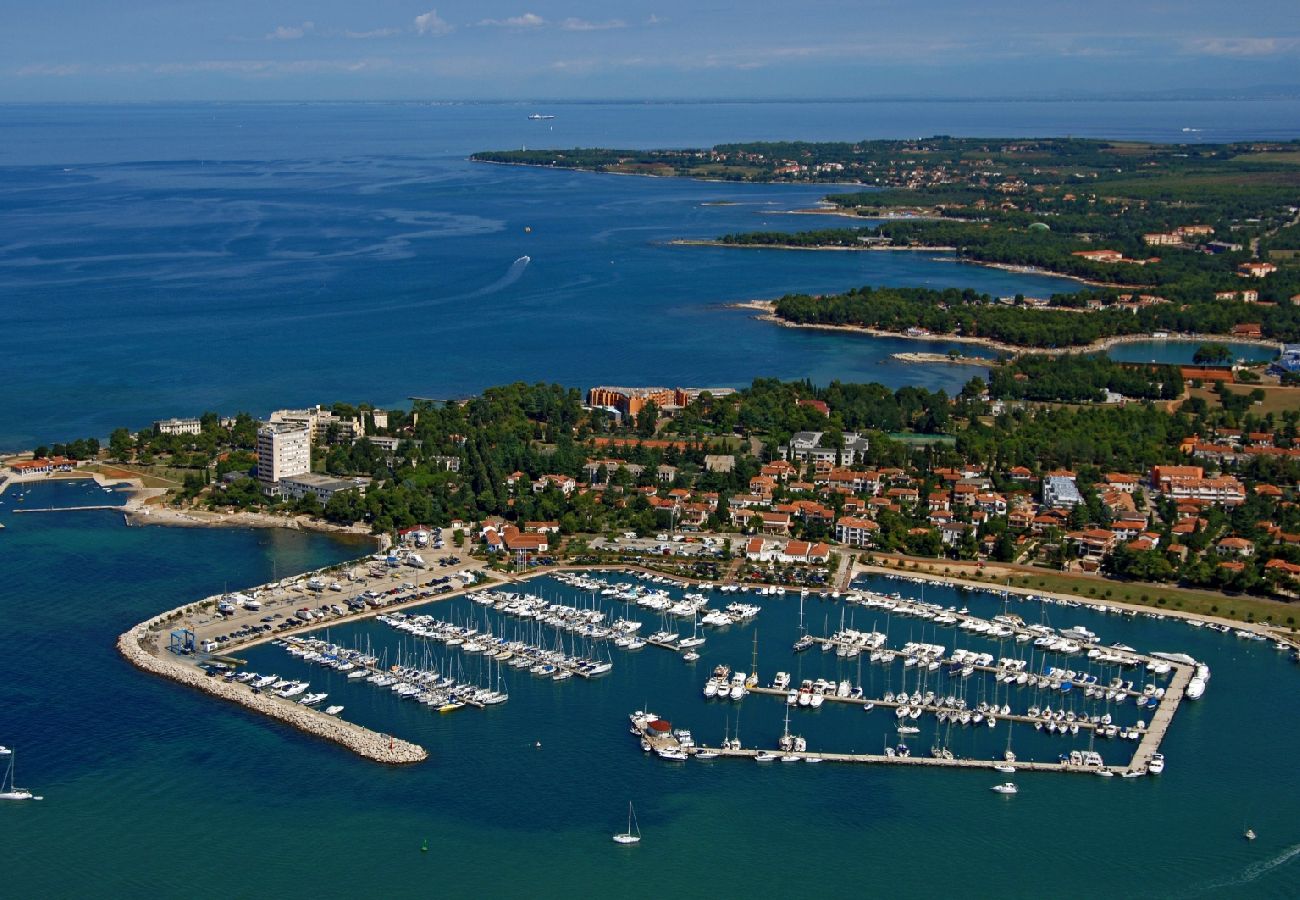 Appartement à Umag - Appartement dans Umag avec vue mer, Balcon, Climatisation, Lave-vaisselle (235-2)