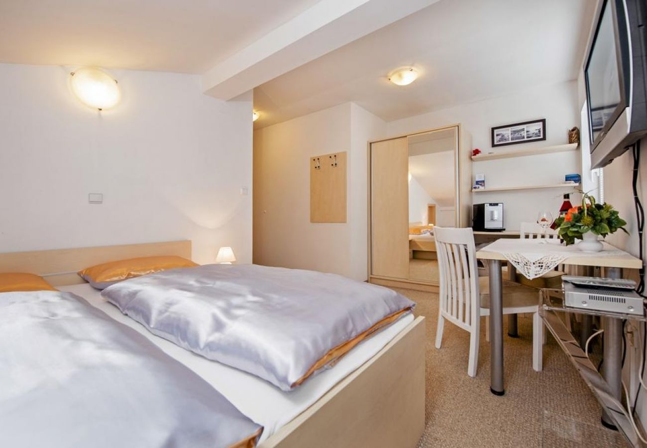 Chambres d'hôtes à Rovinj - Chambre dans Rovinj avec Climatisation, WIFI (230-4)