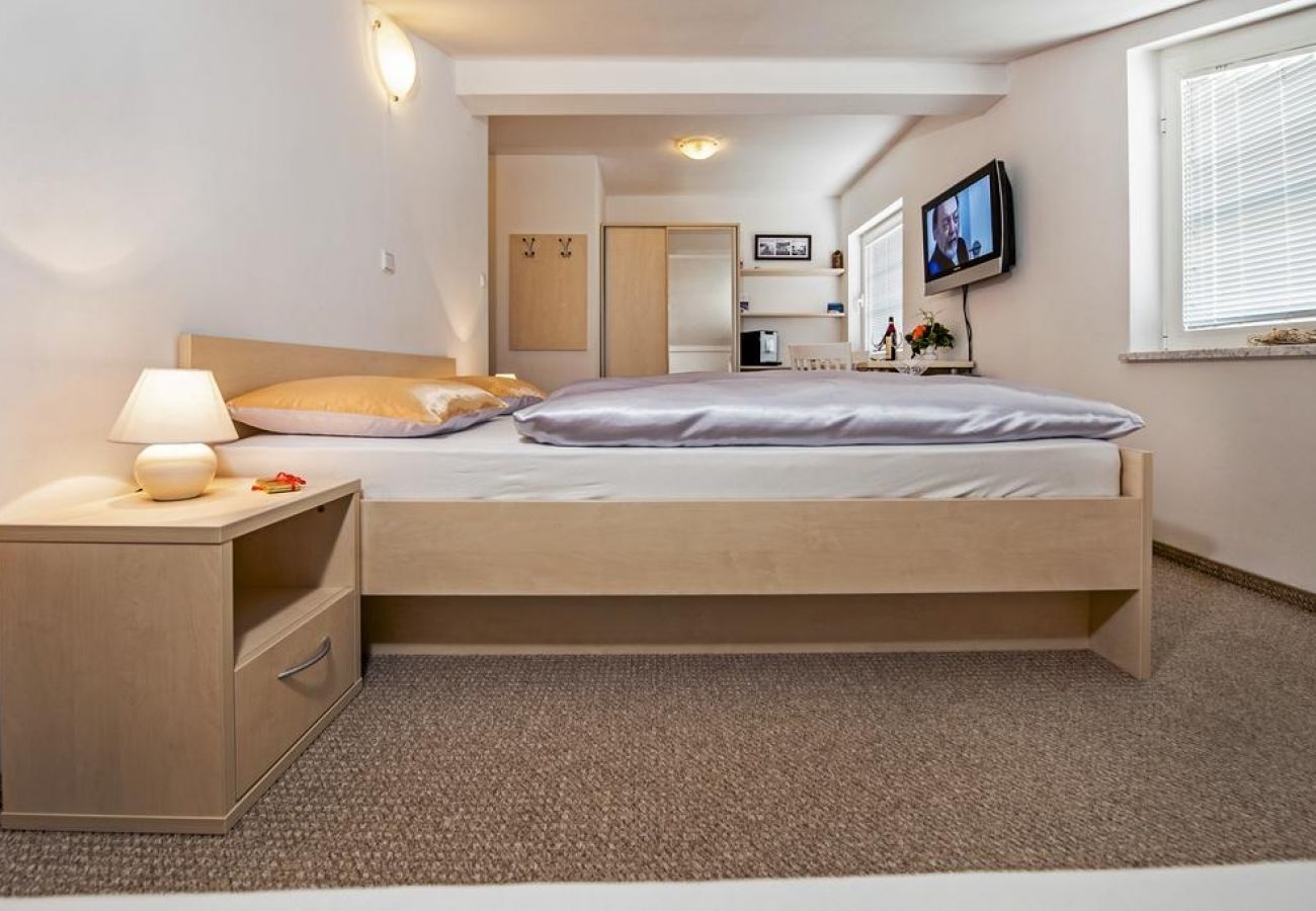 Chambres d'hôtes à Rovinj - Chambre dans Rovinj avec Climatisation, WIFI (230-4)