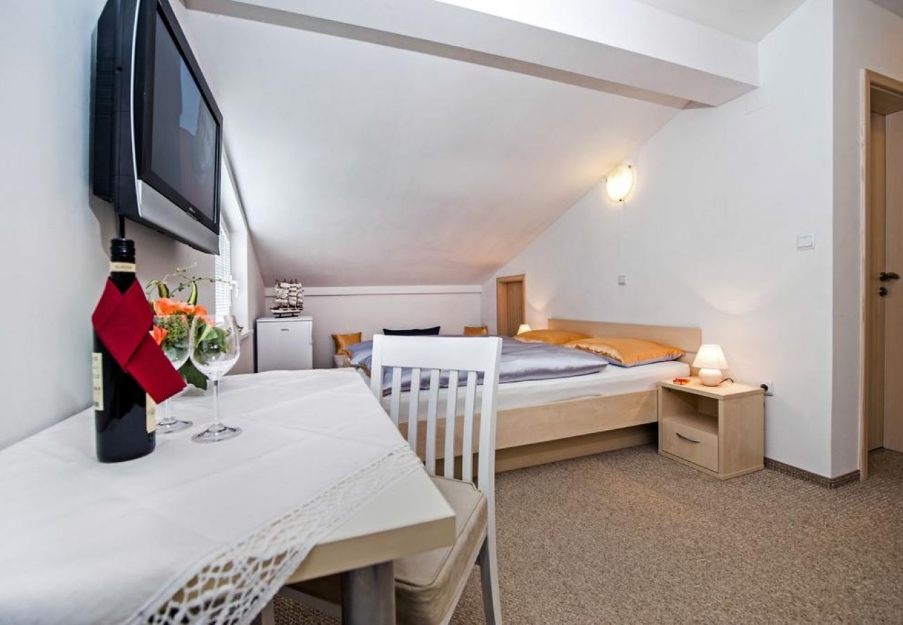 Chambres d'hôtes à Rovinj - Chambre dans Rovinj avec Climatisation, WIFI (230-4)