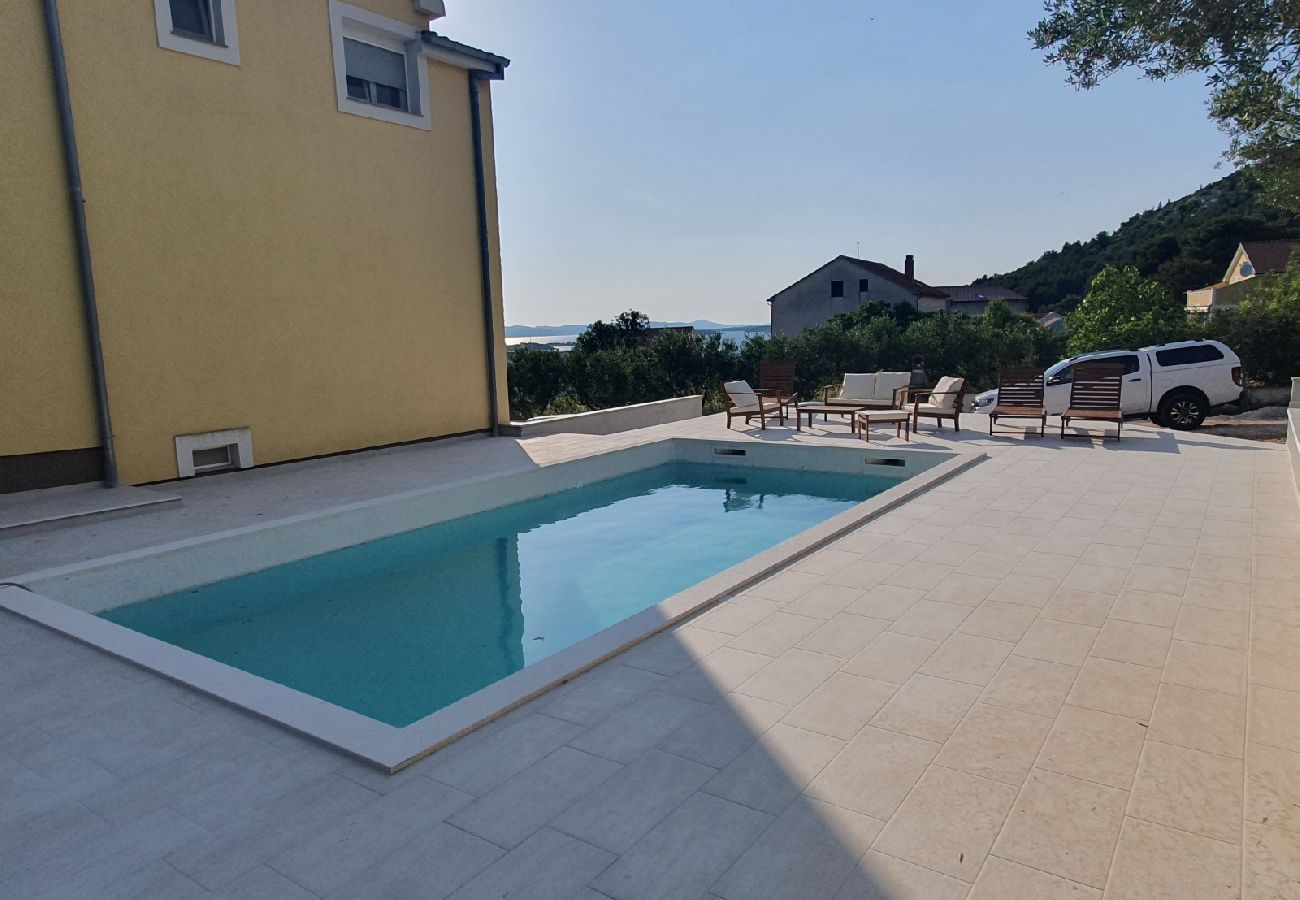 Maison à Drage - Maison de vacances dans Drage avec vue mer, Balcon, Climatisation, WIFI (592-1)