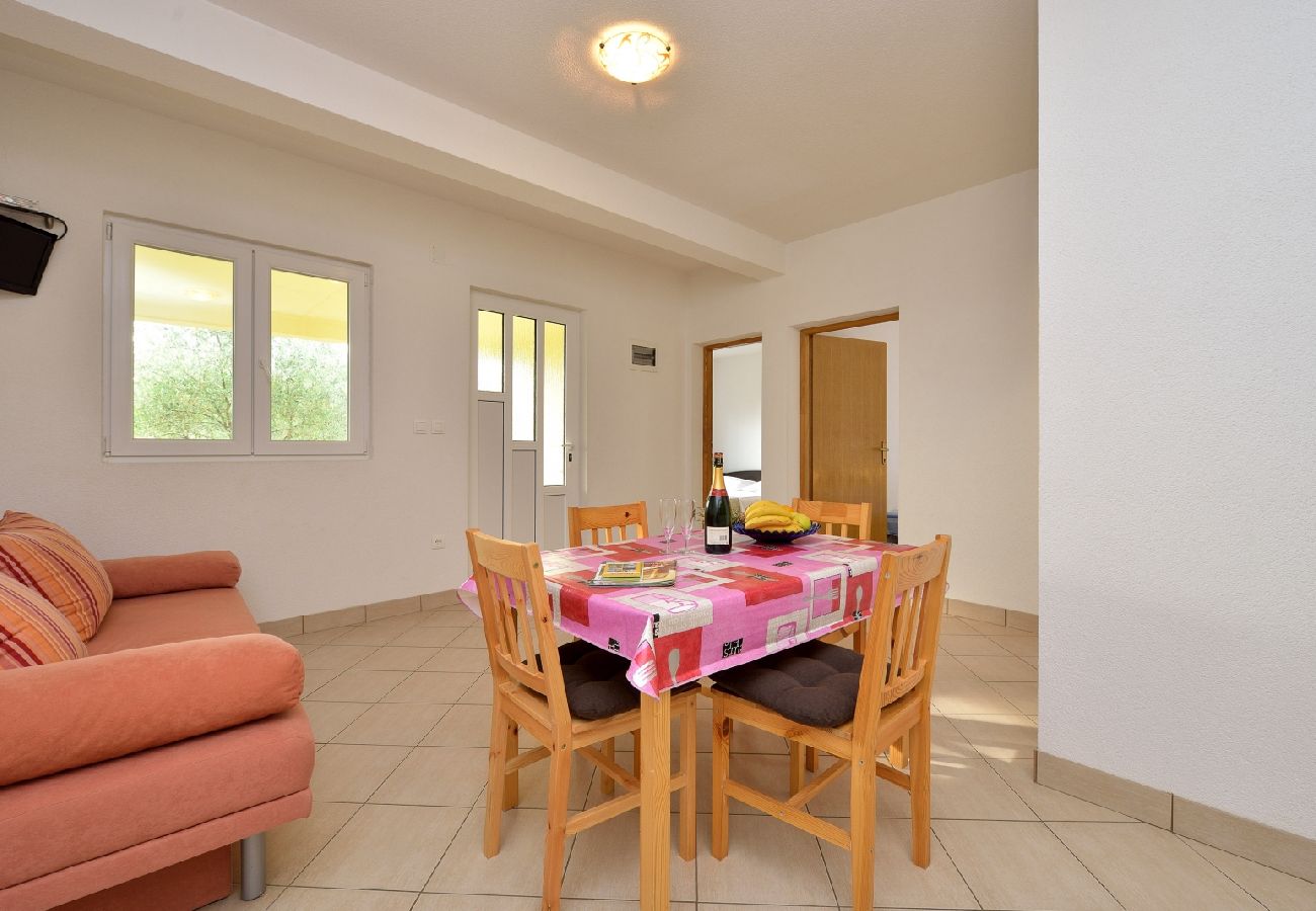 Maison à Drage - Maison de vacances dans Drage avec vue mer, Balcon, Climatisation, WIFI (592-1)