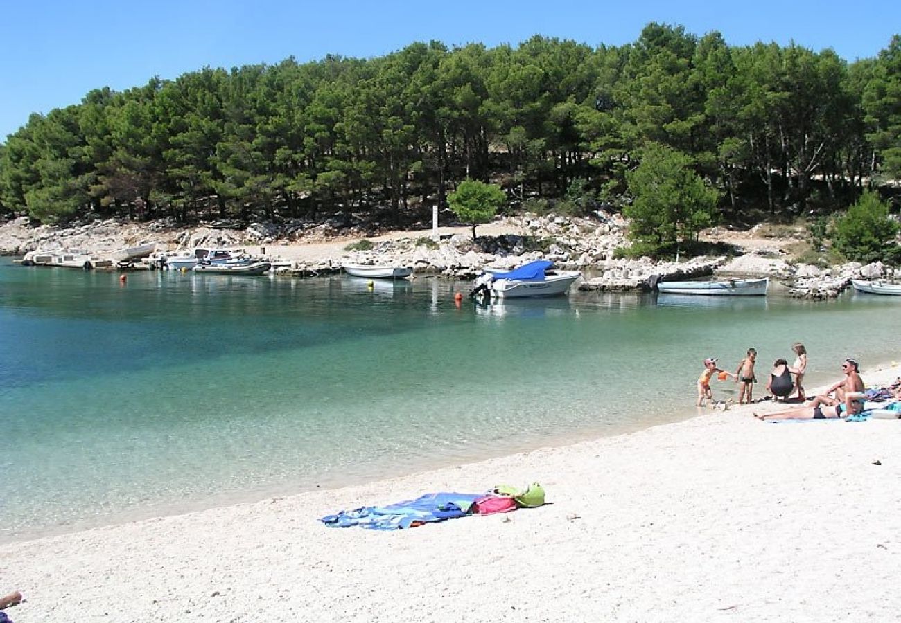 Maison à Drage - Maison de vacances dans Drage avec vue mer, Balcon, Climatisation, WIFI (592-1)