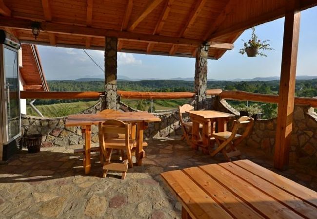 Appartement à Rakovica - Appartement dans Rakovica avec terrasse, Climatisation, WIFI (601-1) Appartement à Rakovica - Appartement dans Rakovica avec terrasse, Climatisation, WIFI (601-1)