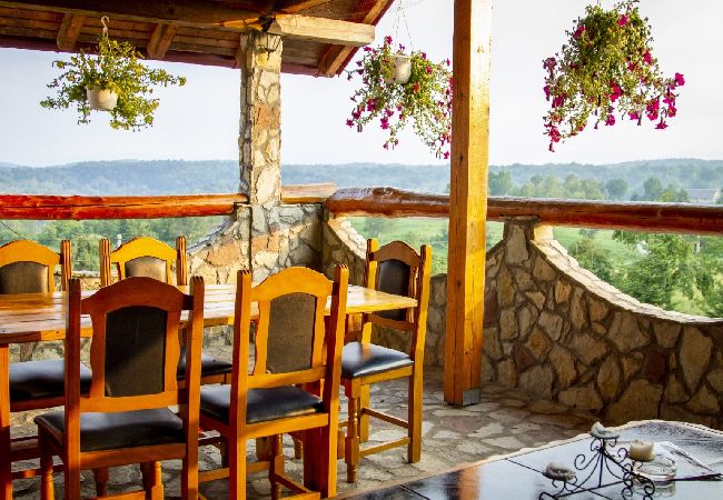 Appartement à Rakovica - Appartement dans Rakovica avec terrasse, Climatisation, WIFI (601-1) Appartement à Rakovica - Appartement dans Rakovica avec terrasse, Climatisation, WIFI (601-1)