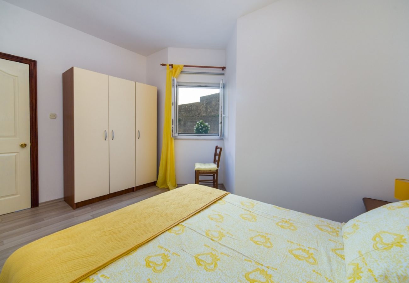 Appartement à Brist - Appartement dans Brist avec Balcon, Climatisation, WIFI (610-3)