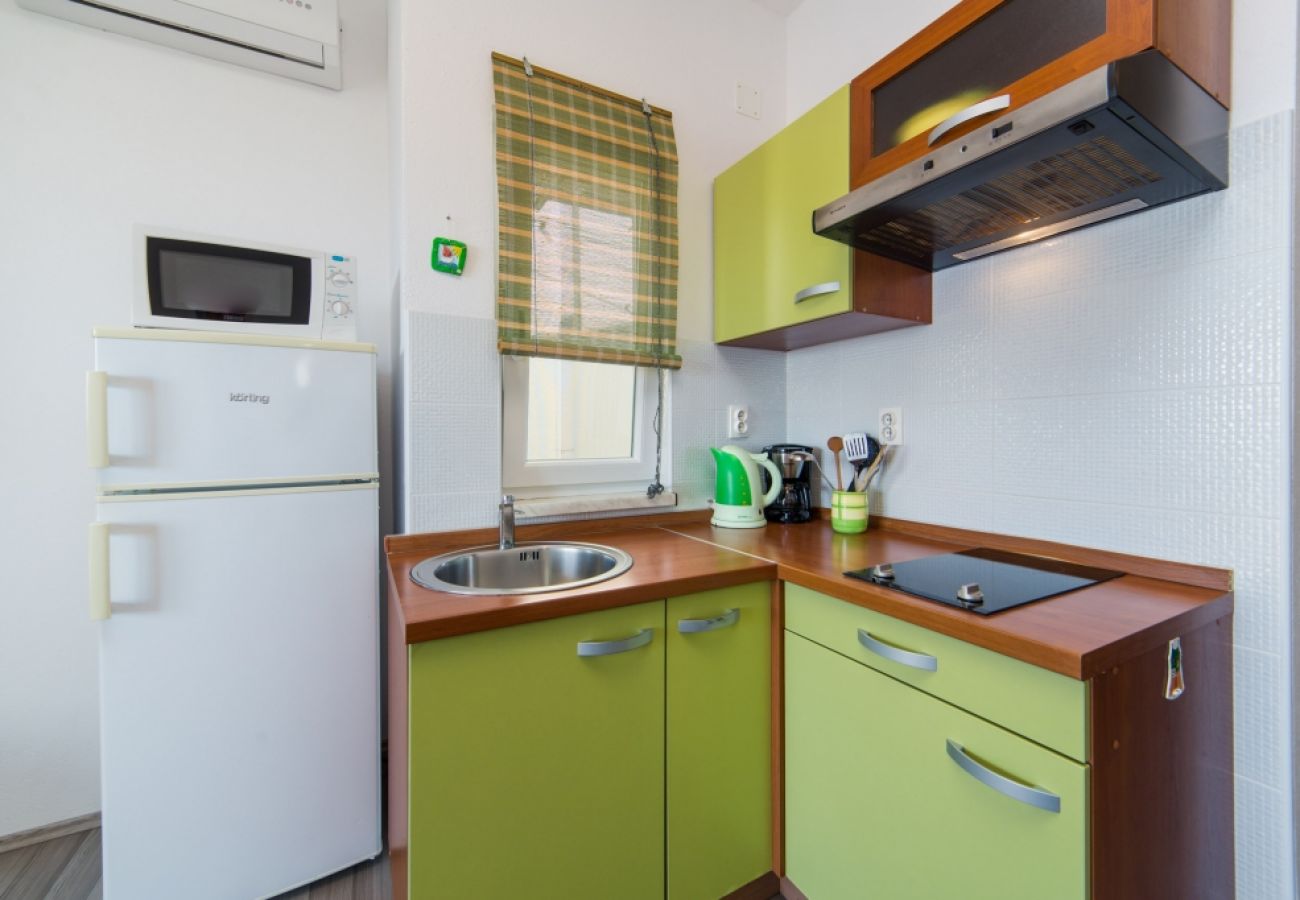 Appartement à Brist - Appartement dans Brist avec Balcon, Climatisation, WIFI (610-4)