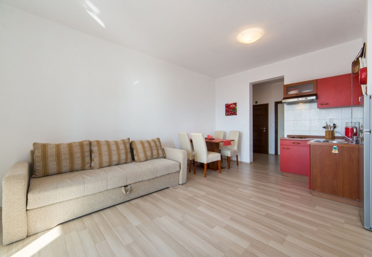 Appartement à Brist - Appartement dans Brist avec Balcon, Climatisation, WIFI (610-5)