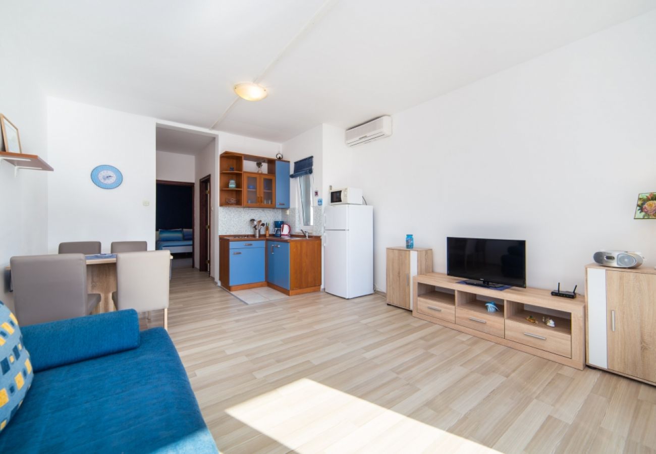 Appartement à Brist - Appartement dans Brist avec Balcon, Climatisation, WIFI (610-6)