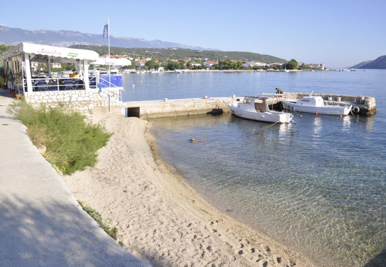 Appartement à Rab - Appartement dans Barbat avec vue mer, Balcon, Climatisation (660-1)