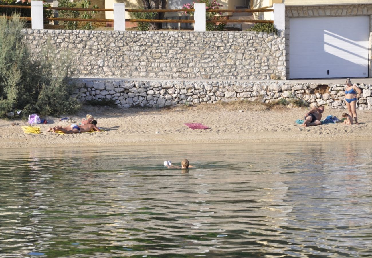 Appartement à Rab - Appartement dans Barbat avec vue mer, Balcon, Climatisation (660-1)