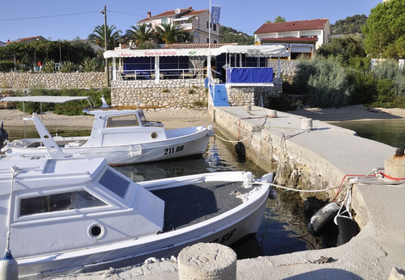 Appartement à Rab - Appartement dans Barbat avec vue mer, Balcon, Climatisation (660-1)