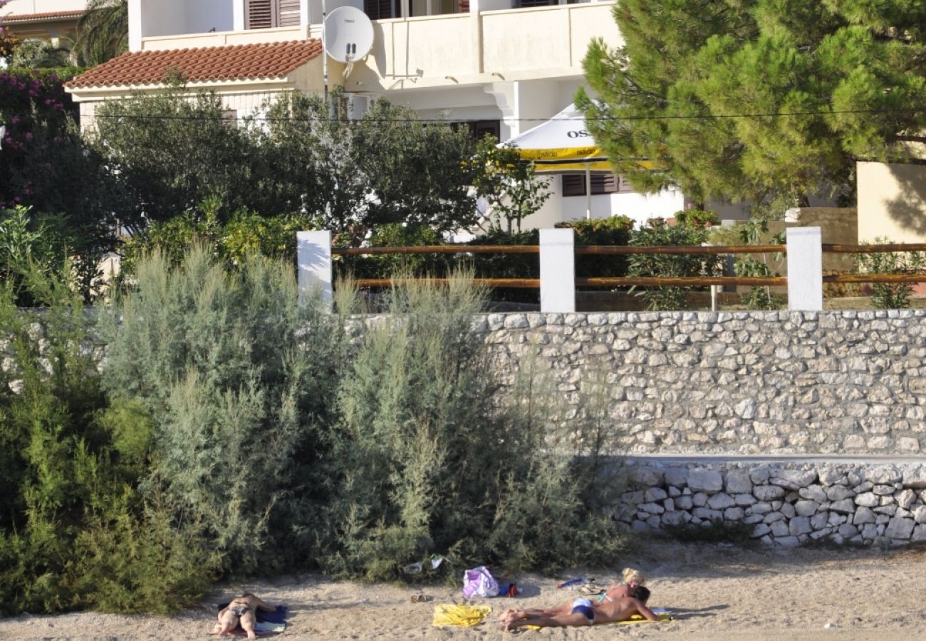 Appartement à Rab - Appartement dans Barbat avec vue mer, Balcon, Climatisation (660-1)