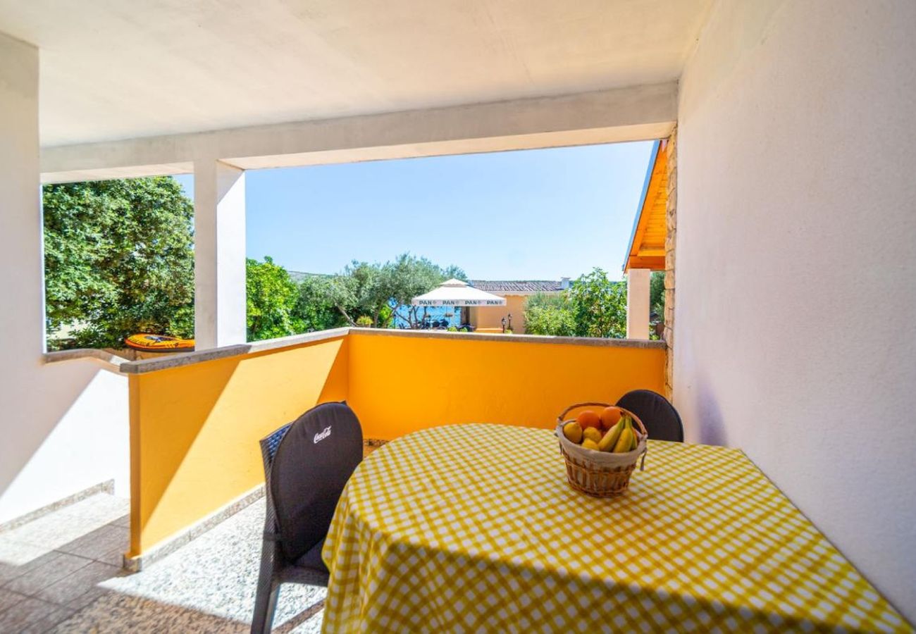 Appartement à Rab - Appartement dans Barbat avec vue mer, Balcon, Climatisation (660-1) Appartement à Rab - Appartement dans Barbat avec vue mer, Balcon, Climatisation (660-1)