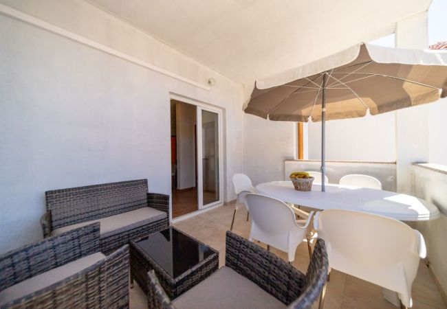 Appartement à Rab - Appartement dans Barbat avec Balcon, Climatisation (660-3) Appartement à Rab - Appartement dans Barbat avec Balcon, Climatisation (660-3)