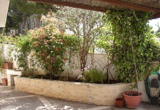 Appartement à Bol - Appartement dans Bol avec vue mer, Balcon, Climatisation, WIFI (652-1) Appartement à Bol - Appartement dans Bol avec vue mer, Balcon, Climatisation, WIFI (652-1)