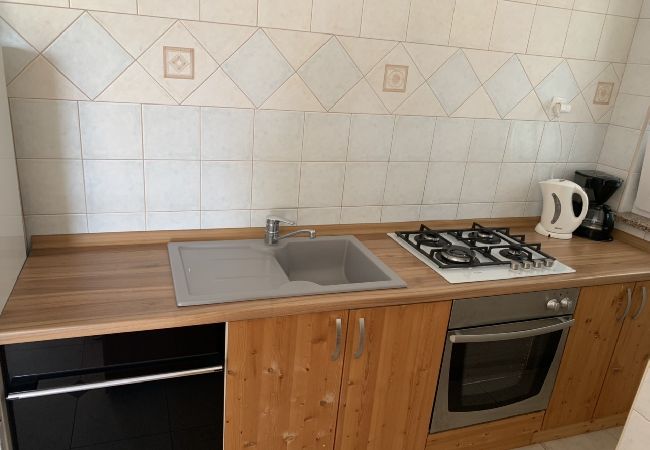 Appartement à Banjol - Appartement dans Banjol avec vue mer, Balcon, Climatisation, WIFI (605-1) Appartement à Banjol - Appartement dans Banjol avec vue mer, Balcon, Climatisation, WIFI (605-1)