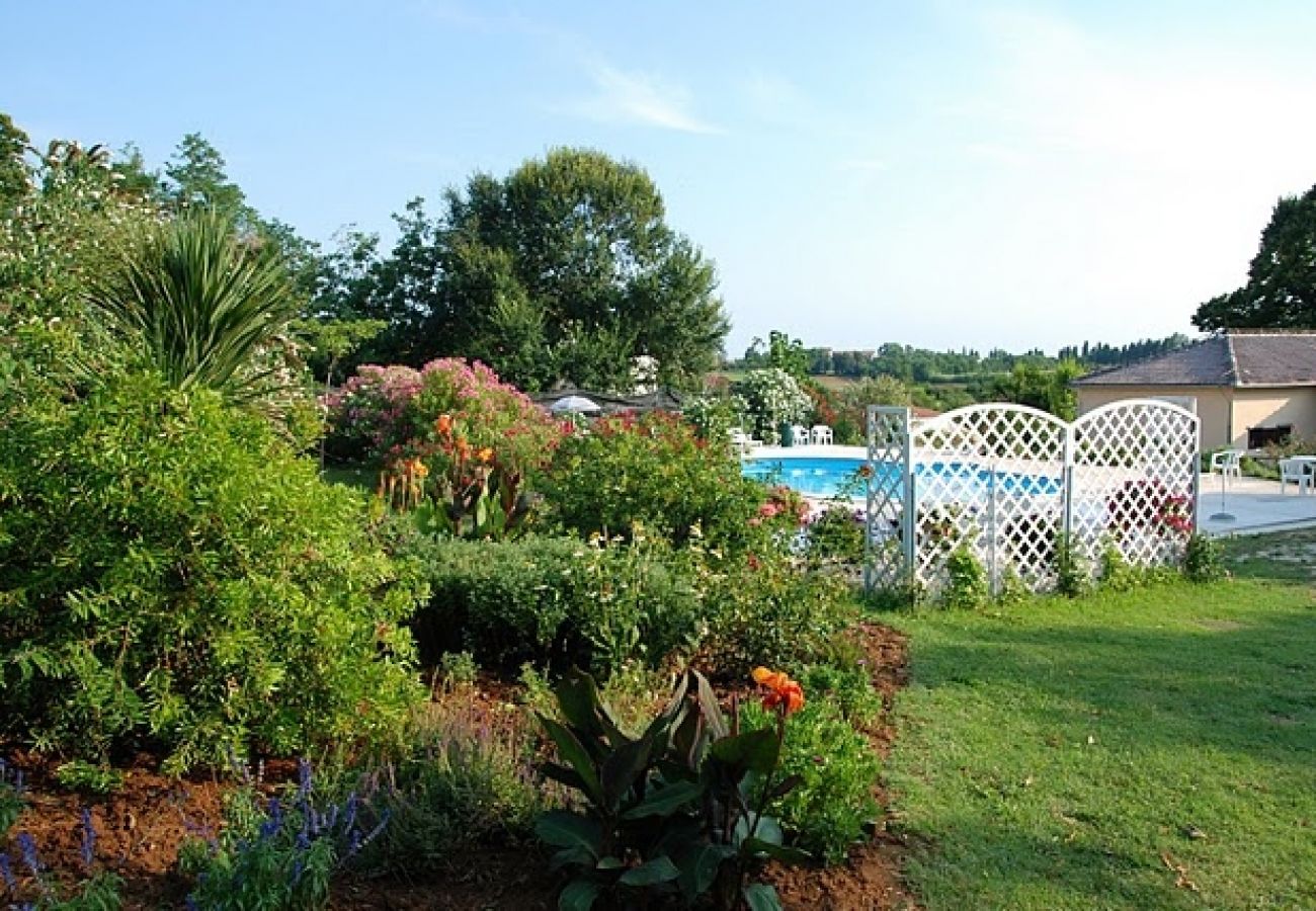 Maison à Savudrija - Maison de vacances dans Savudrija avec terrasse, Climatisation, WIFI, Machine à laver (123-11)