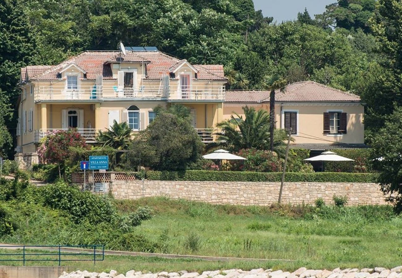 Maison à Savudrija - Maison de vacances dans Savudrija avec terrasse, Climatisation, WIFI, Machine à laver (123-11)