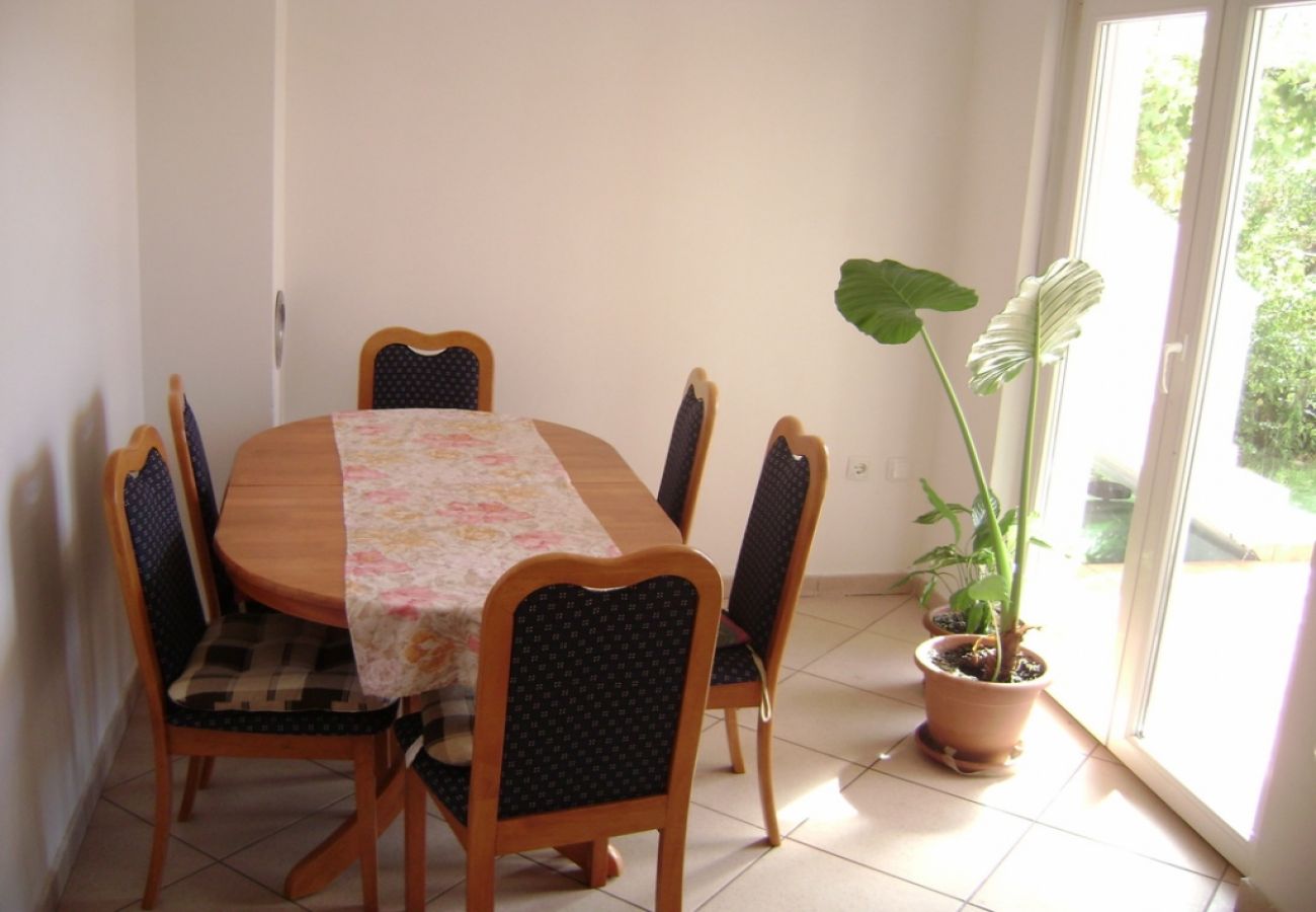 Appartement à Lopar - Appartement dans Lopar avec terrasse, Climatisation, WIFI (568-1)