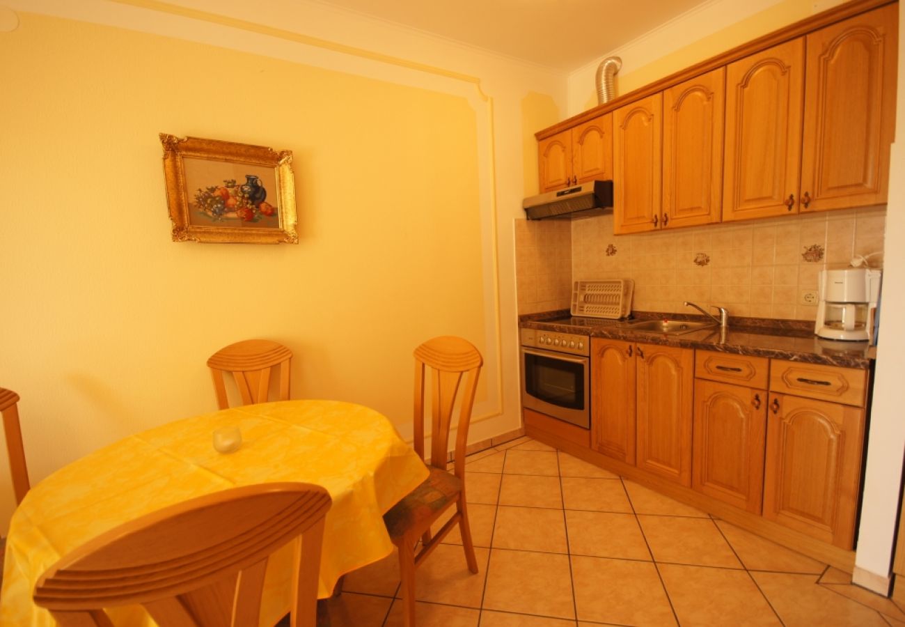 Appartement à Orebic - Appartement dans Orebić avec vue mer, terrasse, Climatisation, WIFI (829-1)