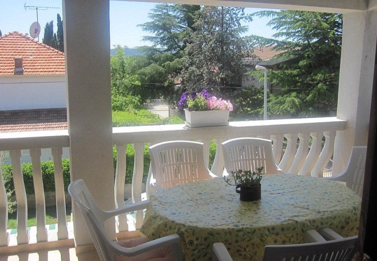 Appartement à Sveti Filip i Jakov - Ferienwohnung in Sveti Filip i Jakov mit Meerblick, Balkon, Klimaanlage, Spülmaschine (836-2)