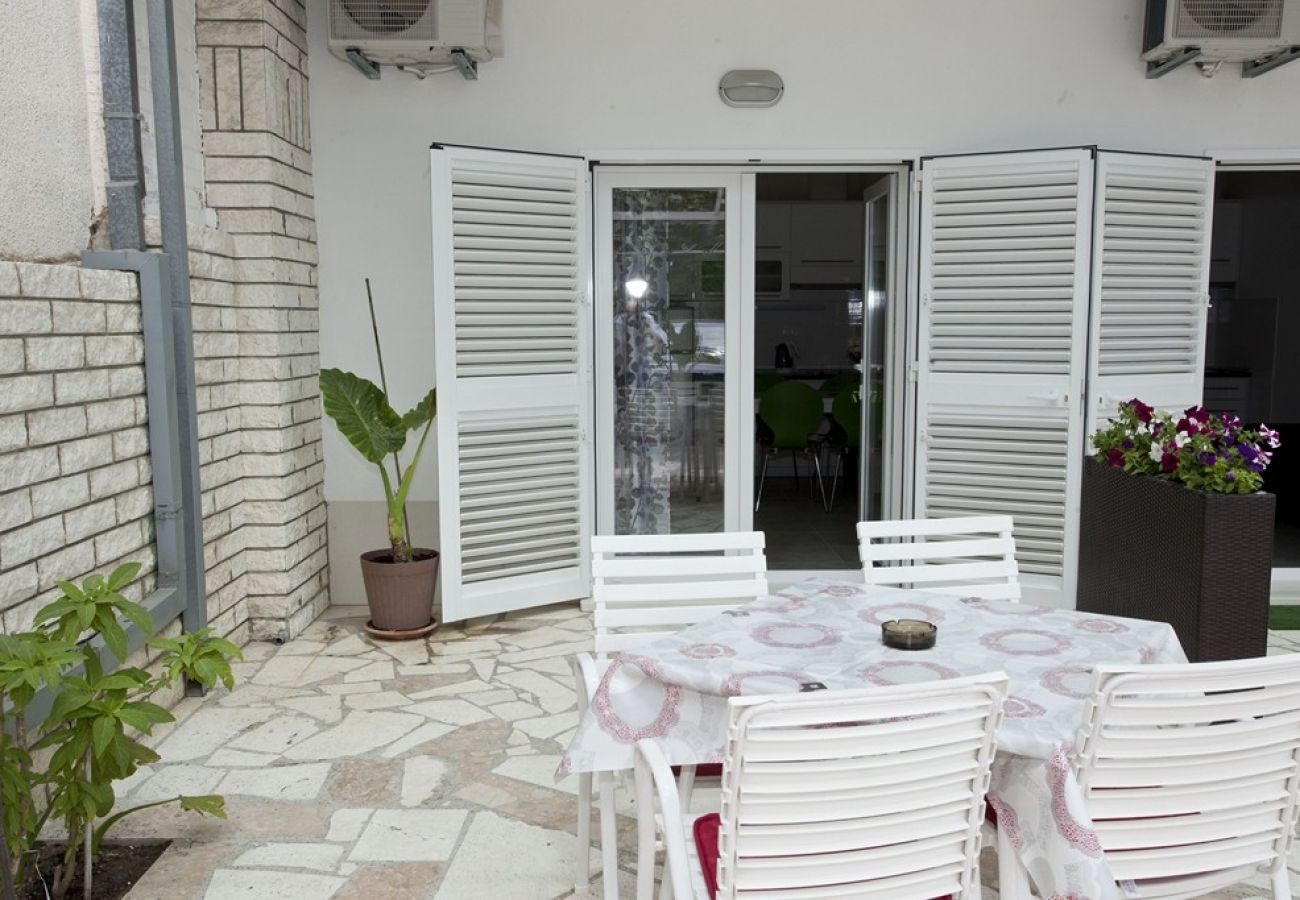 Appartement à Duce - Appartement dans Duće avec vue mer, terrasse, Climatisation, WIFI (850-1)