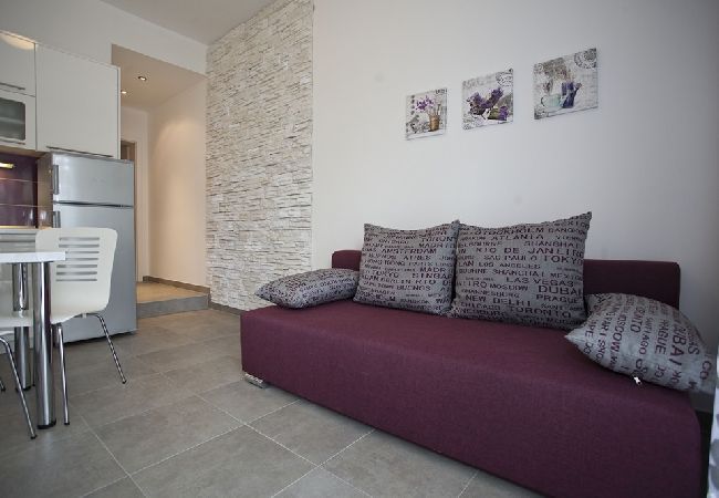 Appartement à Duce - Appartement dans Duće avec vue mer, terrasse, Climatisation, WIFI (850-3) Appartement à Duce - Appartement dans Duće avec vue mer, terrasse, Climatisation, WIFI (850-3)