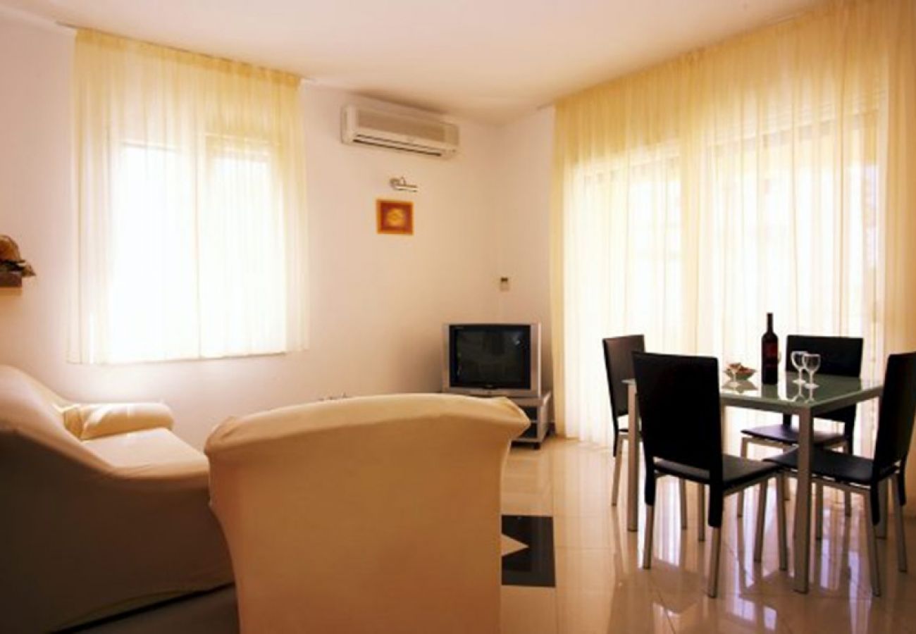 Appartement à Zadar - Appartement dans Zadar avec vue mer, Balcon, Climatisation, WIFI (858-2)