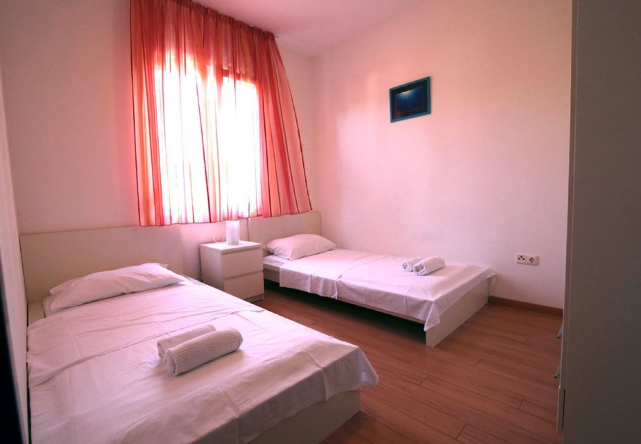 Appartement à Zadar - Appartement dans Zadar avec vue mer, Balcon, Climatisation, WIFI (858-2)