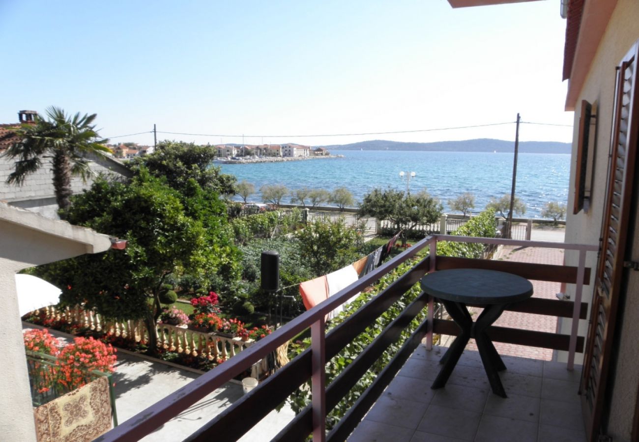 Appartement à Bibinje - Appartement dans Bibinje avec vue mer, Balcon, Climatisation, WIFI (868-1)