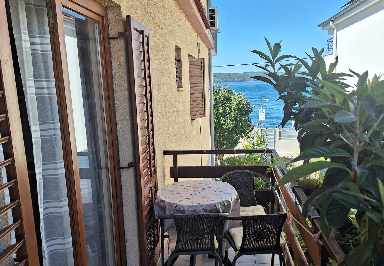 Appartement à Bibinje - Appartement dans Bibinje avec vue mer, Balcon, WIFI, Machine à laver (868-2)