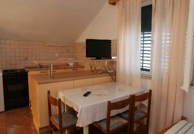 Appartement à Lumbarda - Appartement dans Lumbarda avec vue mer, terrasse, Climatisation, WIFI (869-1) Appartement à Lumbarda - Appartement dans Lumbarda avec vue mer, terrasse, Climatisation, WIFI (869-1)