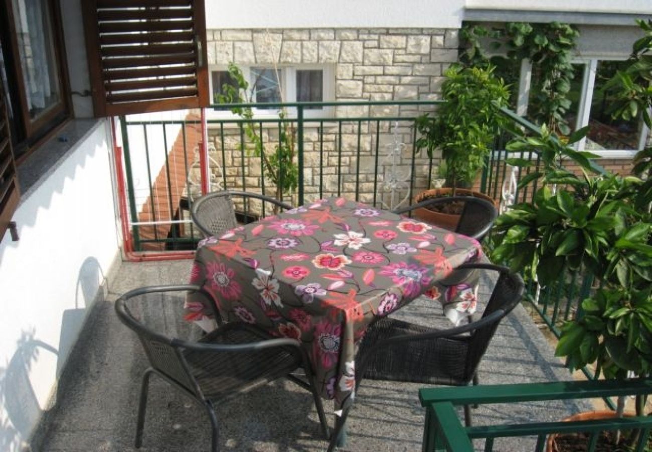 Appartement à Rovinj - Appartement dans Rovinj avec terrasse, Climatisation, WIFI, Machine à laver (870-1)