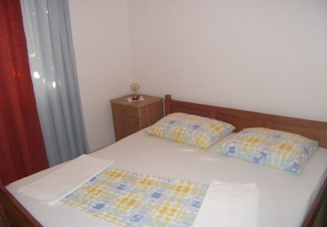 Appartement à Lumbarda - Appartement dans Lumbarda avec vue mer, terrasse, Climatisation, Machine à laver (876-1) Appartement à Lumbarda - Appartement dans Lumbarda avec vue mer, terrasse, Climatisation, Machine à laver (876-1)