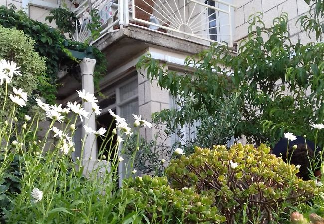 Appartement à Lumbarda - Appartement dans Lumbarda avec vue mer, terrasse, WIFI, Machine à laver (869-3) Appartement à Lumbarda - Appartement dans Lumbarda avec vue mer, terrasse, WIFI, Machine à laver (869-3)