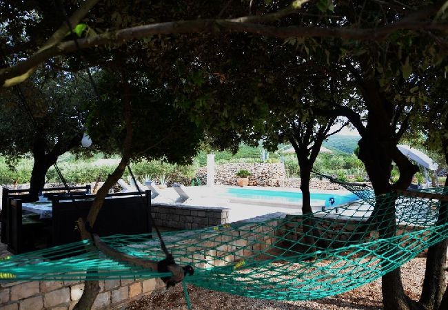 Maison à Pucišca - Maison de vacances dans Pučišća avec terrasse, WIFI, Machine à laver (887-1) Maison à Pucišca - Maison de vacances dans Pučišća avec terrasse, WIFI, Machine à laver (887-1)