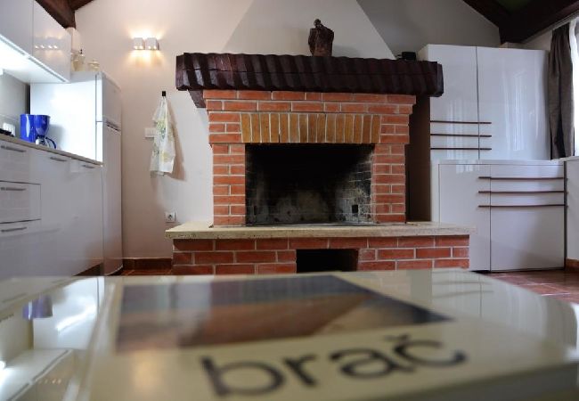 Maison à Pucišca - Maison de vacances dans Pučišća avec terrasse, WIFI, Machine à laver (887-1) Maison à Pucišca - Maison de vacances dans Pučišća avec terrasse, WIFI, Machine à laver (887-1)