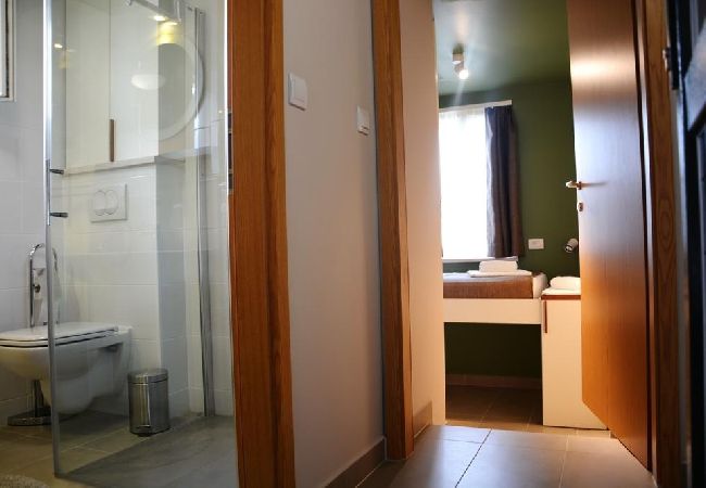 Maison à Pucišca - Maison de vacances dans Pučišća avec terrasse, WIFI, Machine à laver (887-1) Maison à Pucišca - Maison de vacances dans Pučišća avec terrasse, WIFI, Machine à laver (887-1)