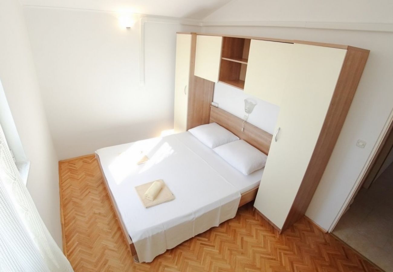 Appartement à Lopar - Appartement dans Lopar avec terrasse, Climatisation, WIFI, Machine à laver (893-4)