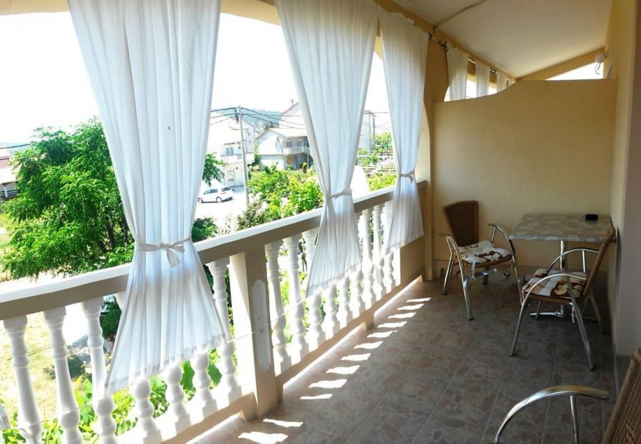 Appartement à Lopar - Appartement dans Lopar avec terrasse, Climatisation, WIFI, Machine à laver (899-2)