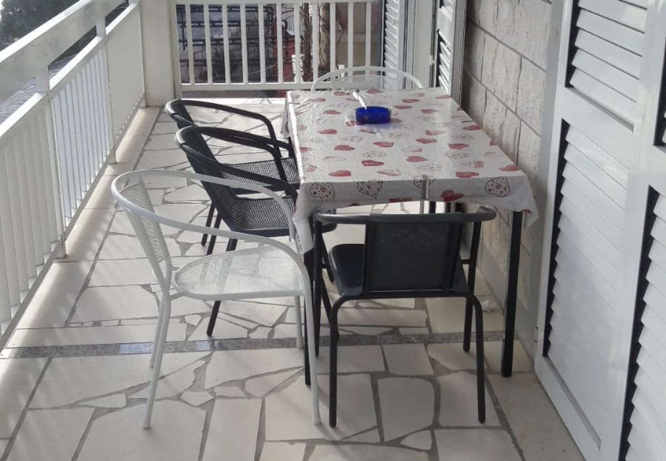 Appartement à Duce - Appartement dans Duće avec vue mer, Balcon, Climatisation, WIFI (900-1)