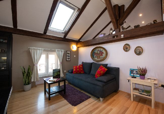 Appartement à Opatija - Appartement dans Opatija avec Climatisation, WIFI, Machine à laver (905-2) Appartement à Opatija - Appartement dans Opatija avec Climatisation, WIFI, Machine à laver (905-2)